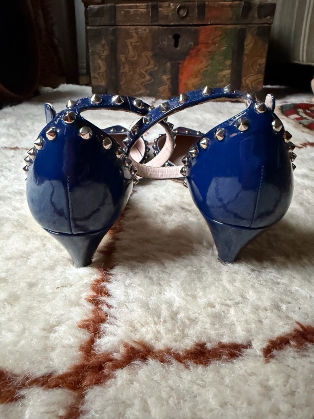 Vintage Miu Miu Blue Patent Leather Kitten Heel Studded Shoe Pump Sandal 38.5 - Picture 9 of 12